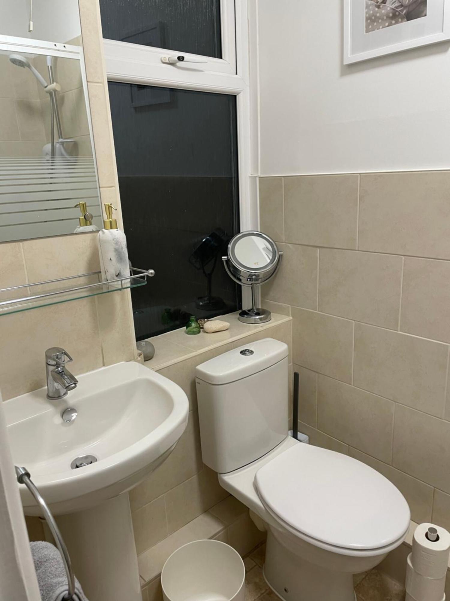 Cute 1 Bed Apartment 2 Mins From The Sea - Sleeps 4, Flat 8 The Gables, Church Street, Lyme Regis Exterior photo