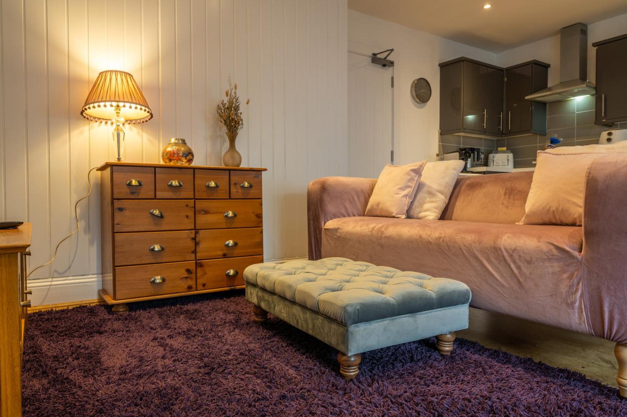 Cute 1 Bed Apartment 2 Mins From The Sea - Sleeps 4, Flat 8 The Gables, Church Street, Lyme Regis Exterior photo